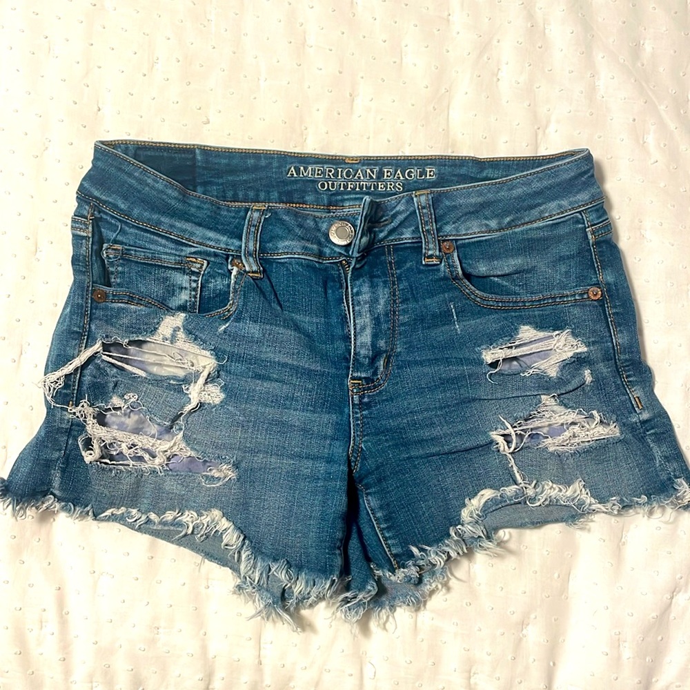 Short shorts ripped denim